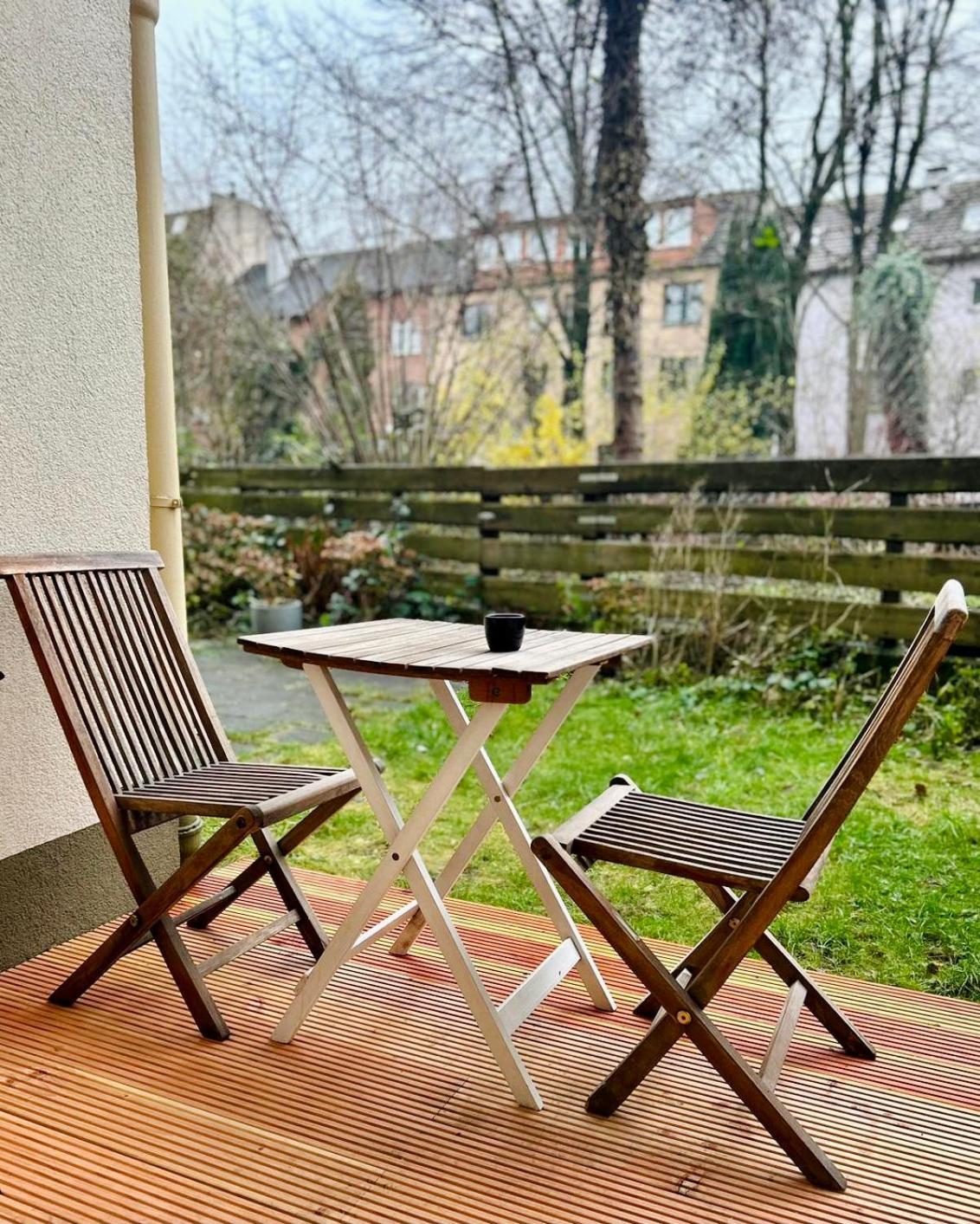 Feelslikehome - Stylische Und Zentrale Altbauwohnung Mit Terrasse&Garten Bochum Luaran gambar